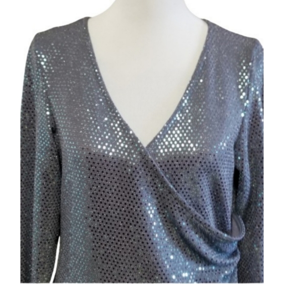 🆕️⬇️Olivia Matthews Silver Sequin Faux Wrap Dress - Picture 3 of 10